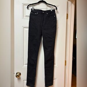 BLK DNM Women's/girls Black Skinny Jeans. Size 27L. Black. Ankle Zipper.